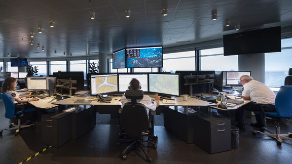 Harbour master contact centre