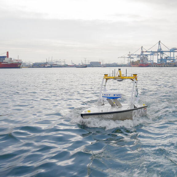 The unmanned surface vessel in action at Maasvlakte 2. Photo: IJsbreker TV