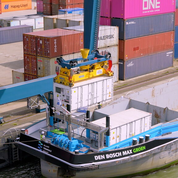 The ZES-packs being loaded onto the vessel