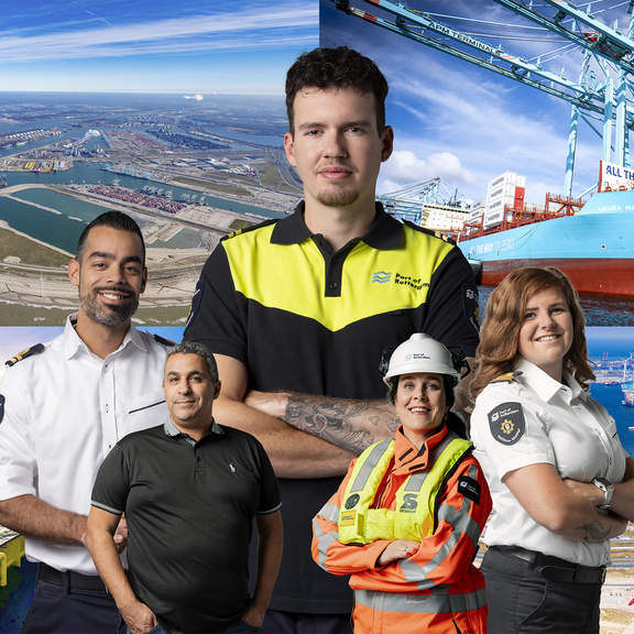 Photo cover annual report